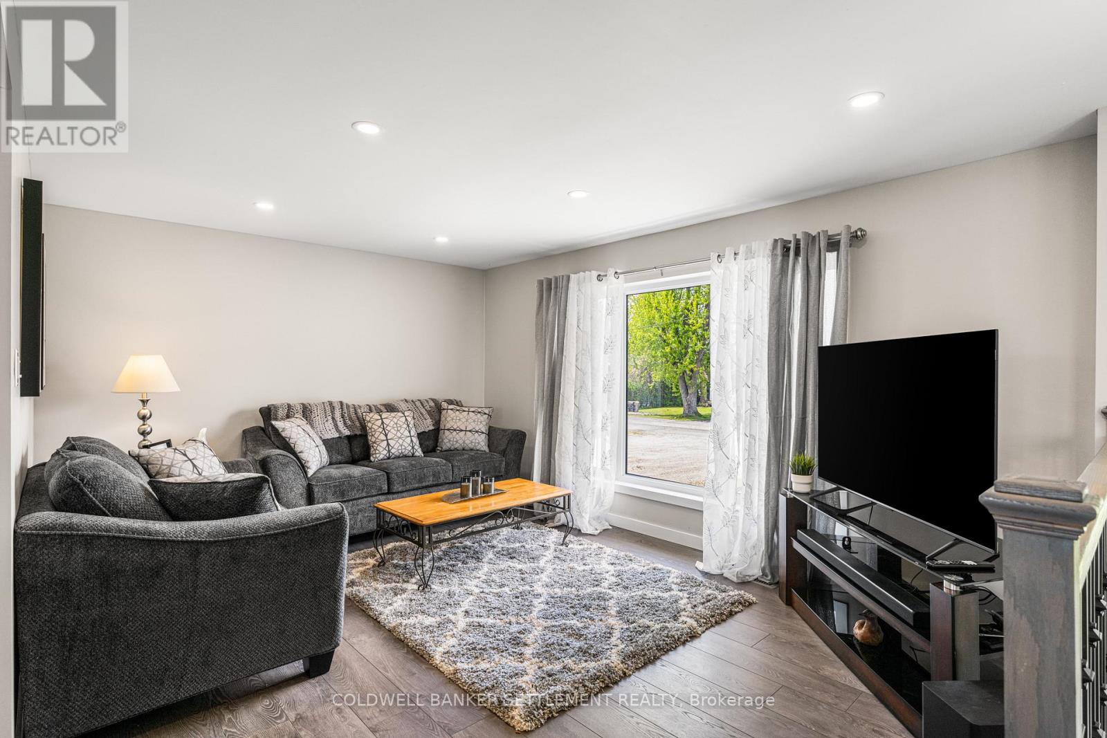 Photo 8 of 269 Sunset Drive, Drummond North Elmsley ON
