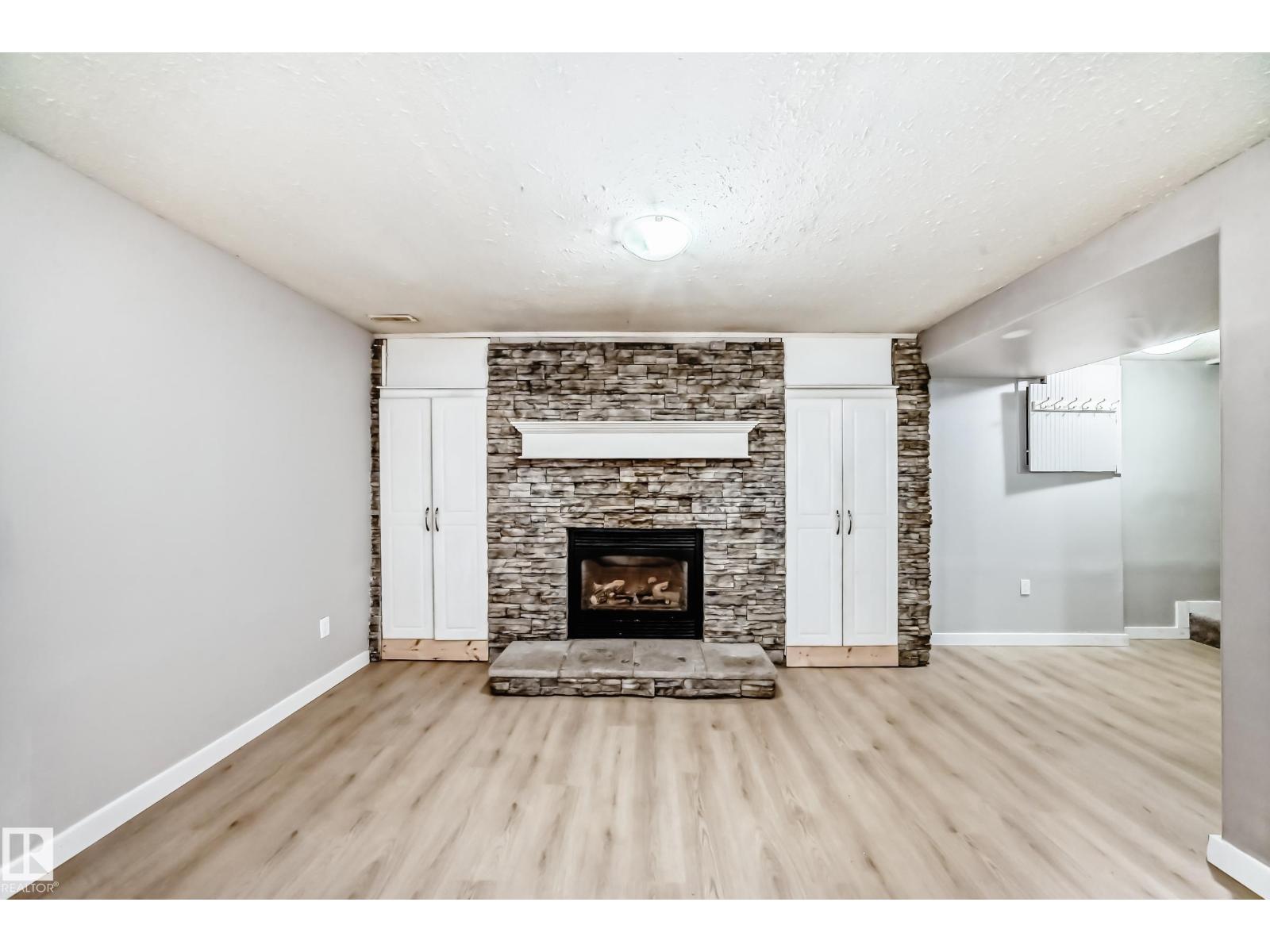 Photo 39 of 207 Homestead Cr Nw, Edmonton AB