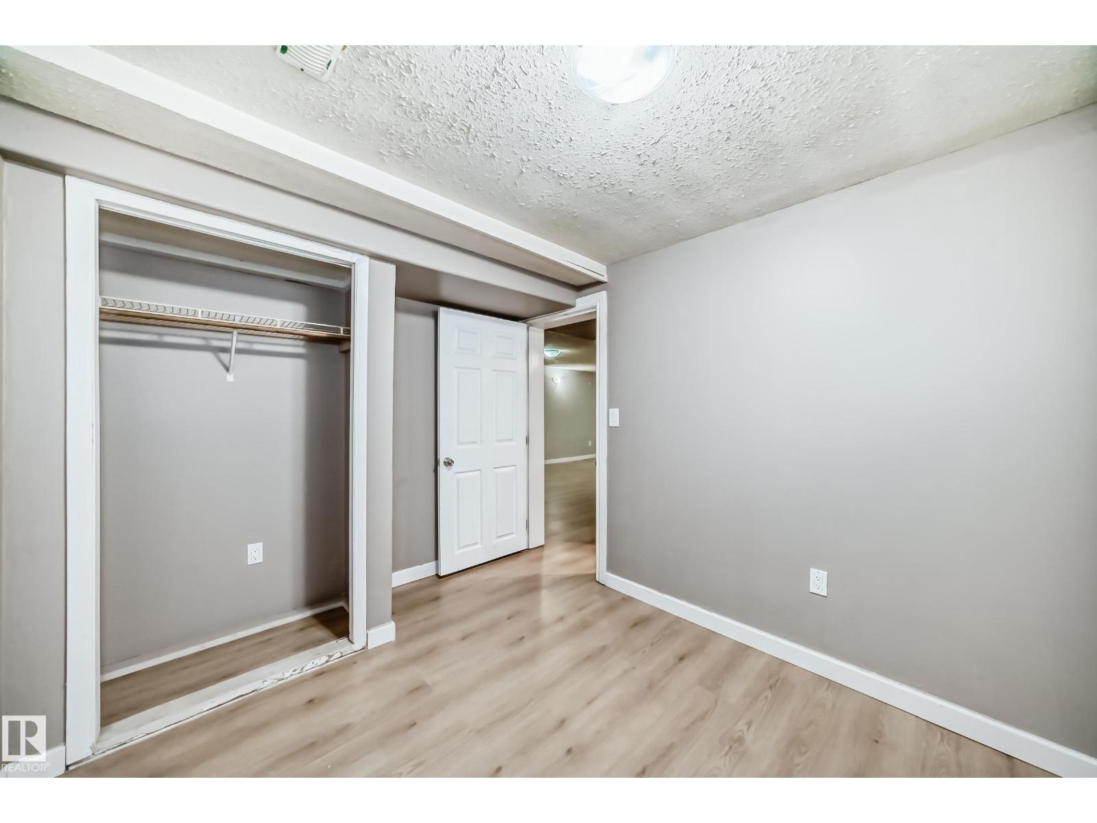 Photo 45 of 207 Homestead Cr Nw, Edmonton AB