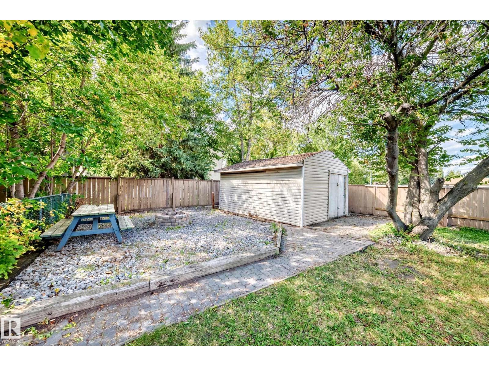 Photo 51 of 207 Homestead Cr Nw, Edmonton AB