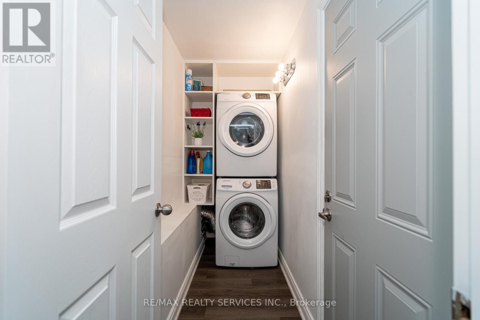 Photo 20 of 438 Royal West Drive, Brampton ON