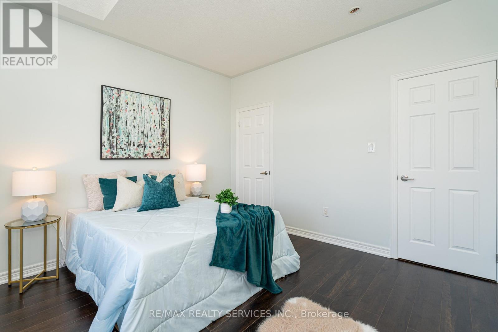Photo 29 of 438 Royal West Drive, Brampton ON