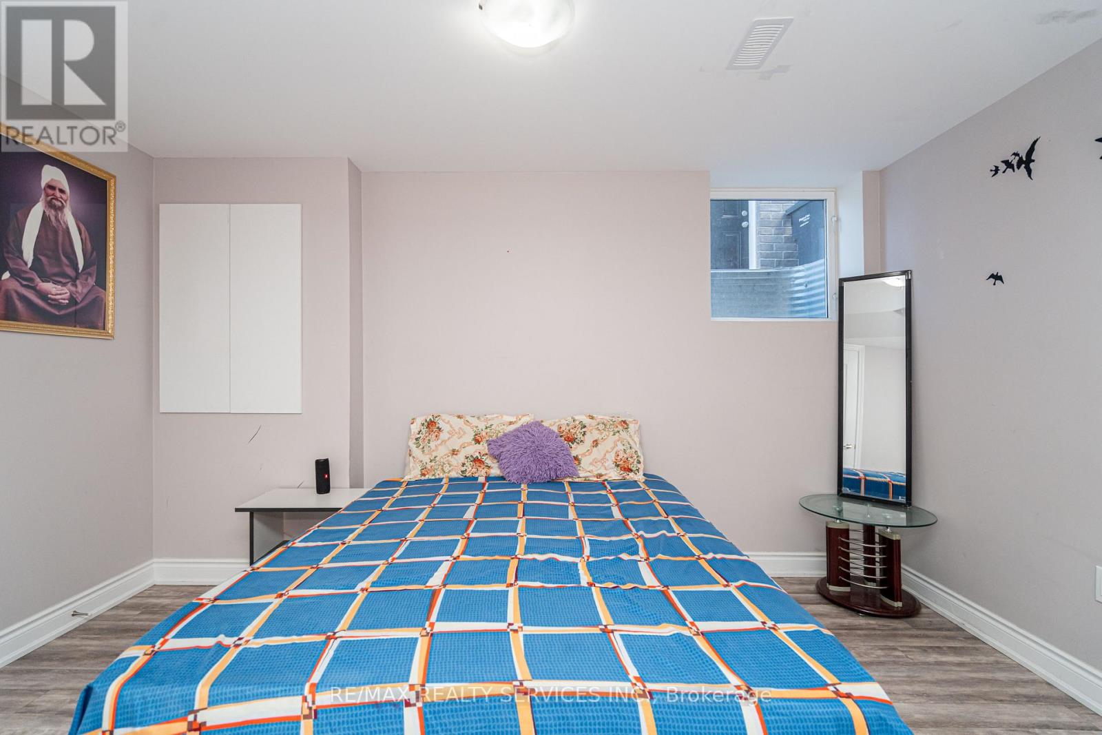 Photo 41 of 438 Royal West Drive, Brampton ON