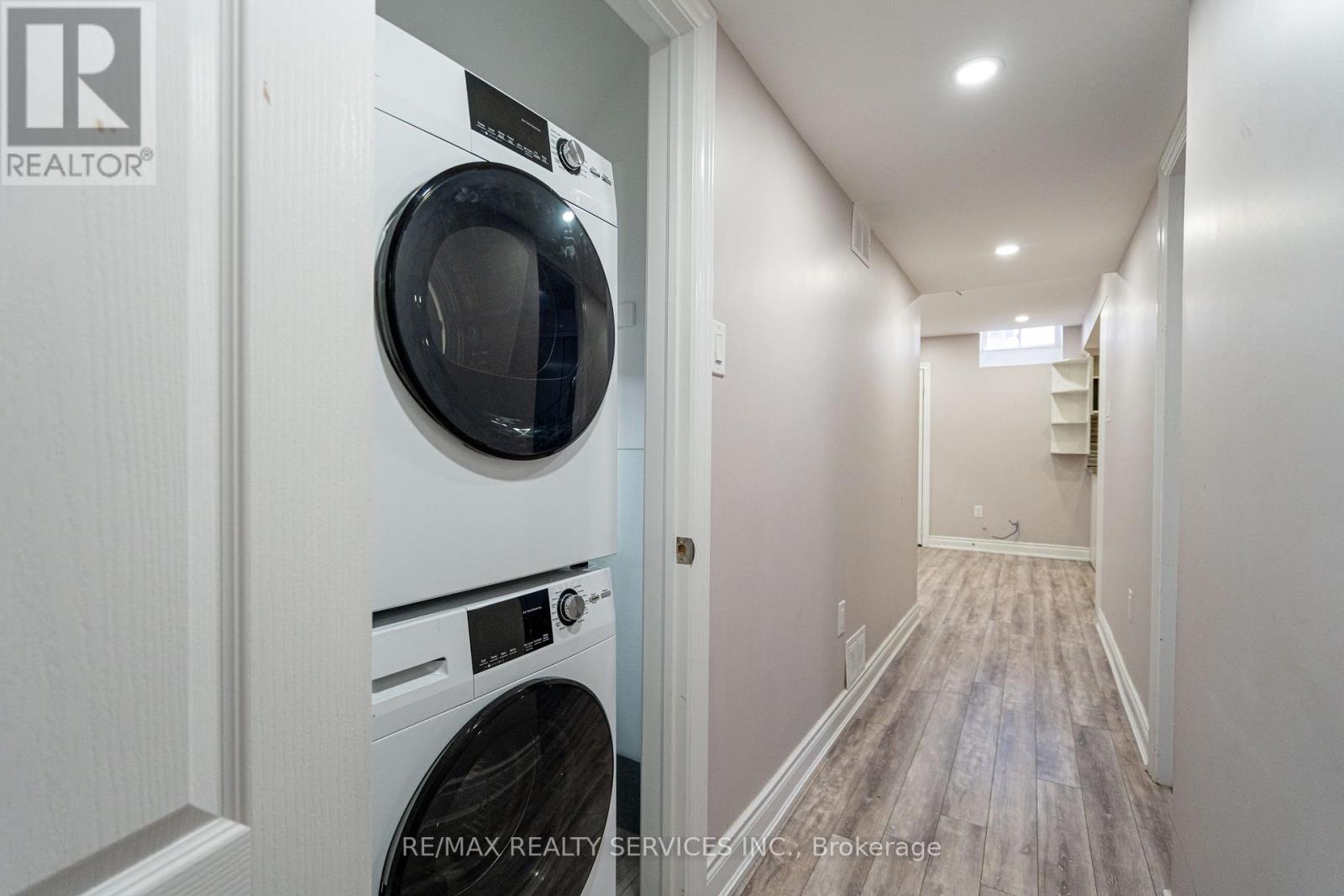 Photo 46 of 438 Royal West Drive, Brampton ON