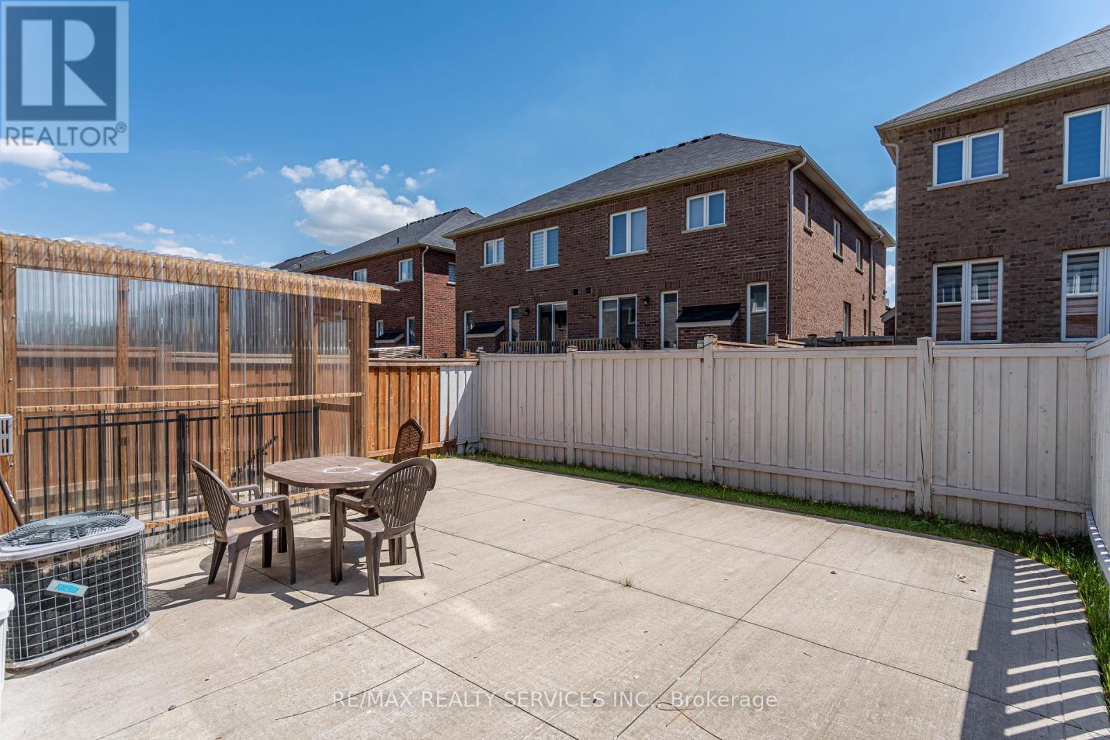 Photo 50 of 438 Royal West Drive, Brampton ON
