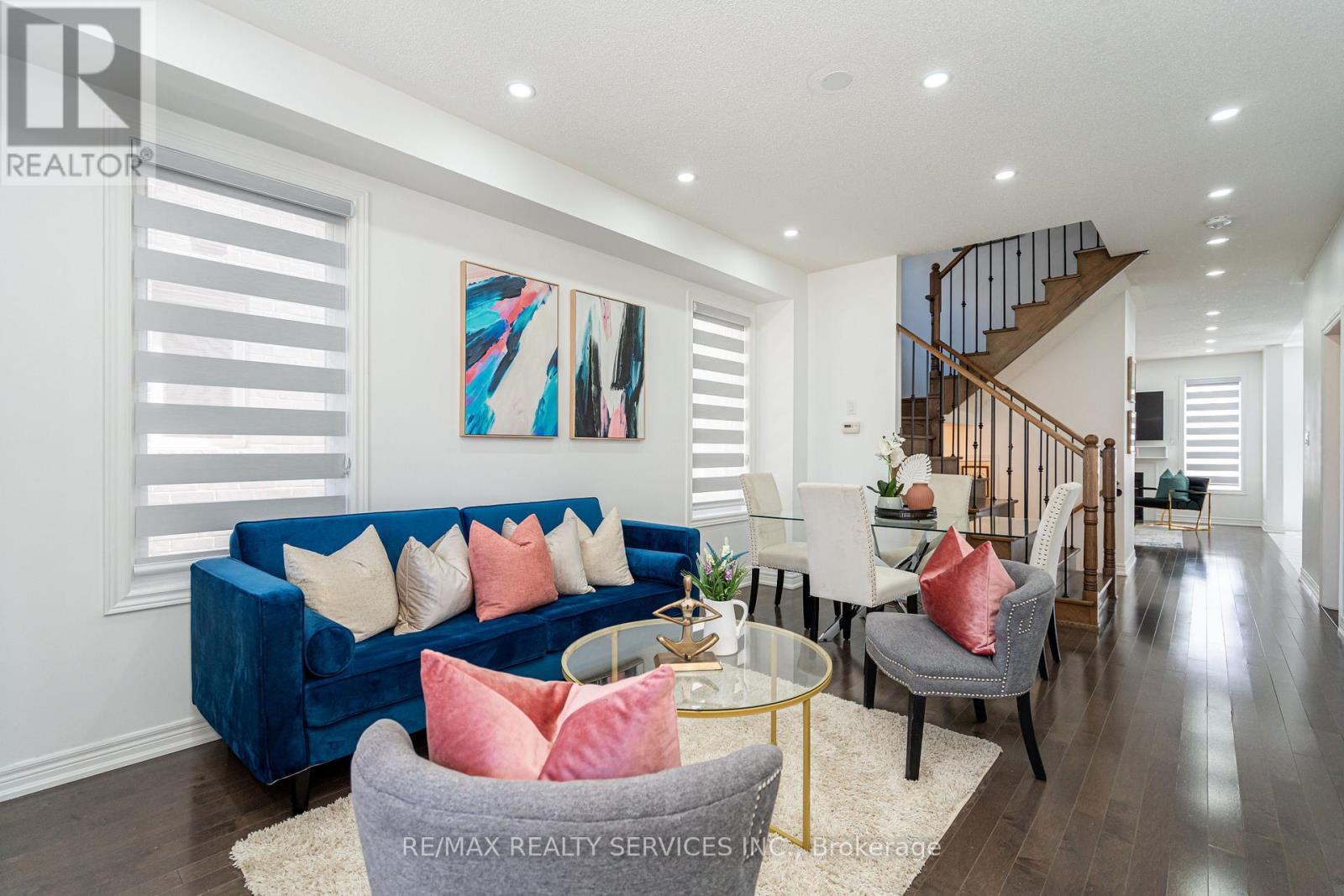 Photo 8 of 438 Royal West Drive, Brampton ON