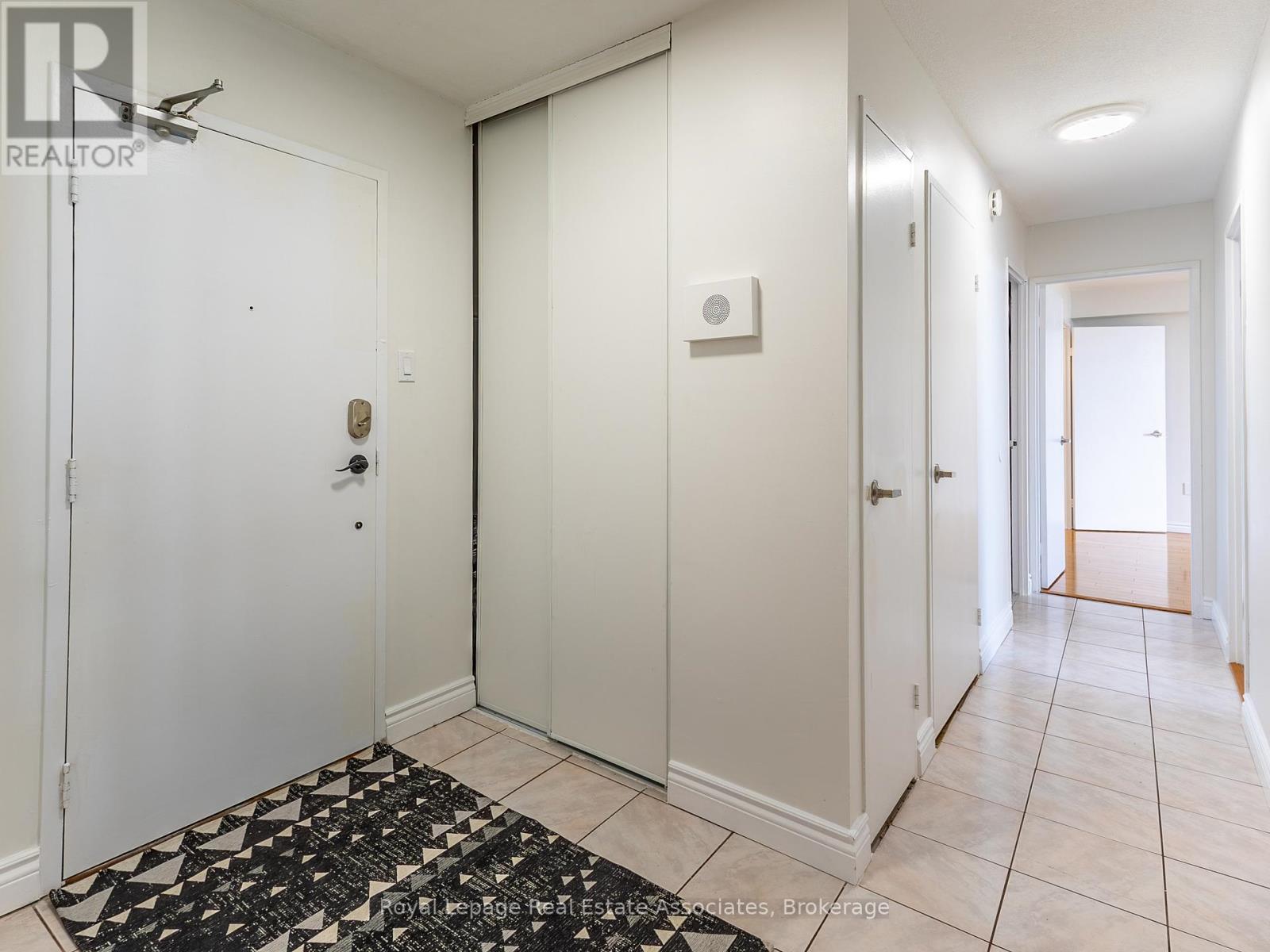 Photo 18 of 1205 17 Knightsbridge Road, Brampton ON