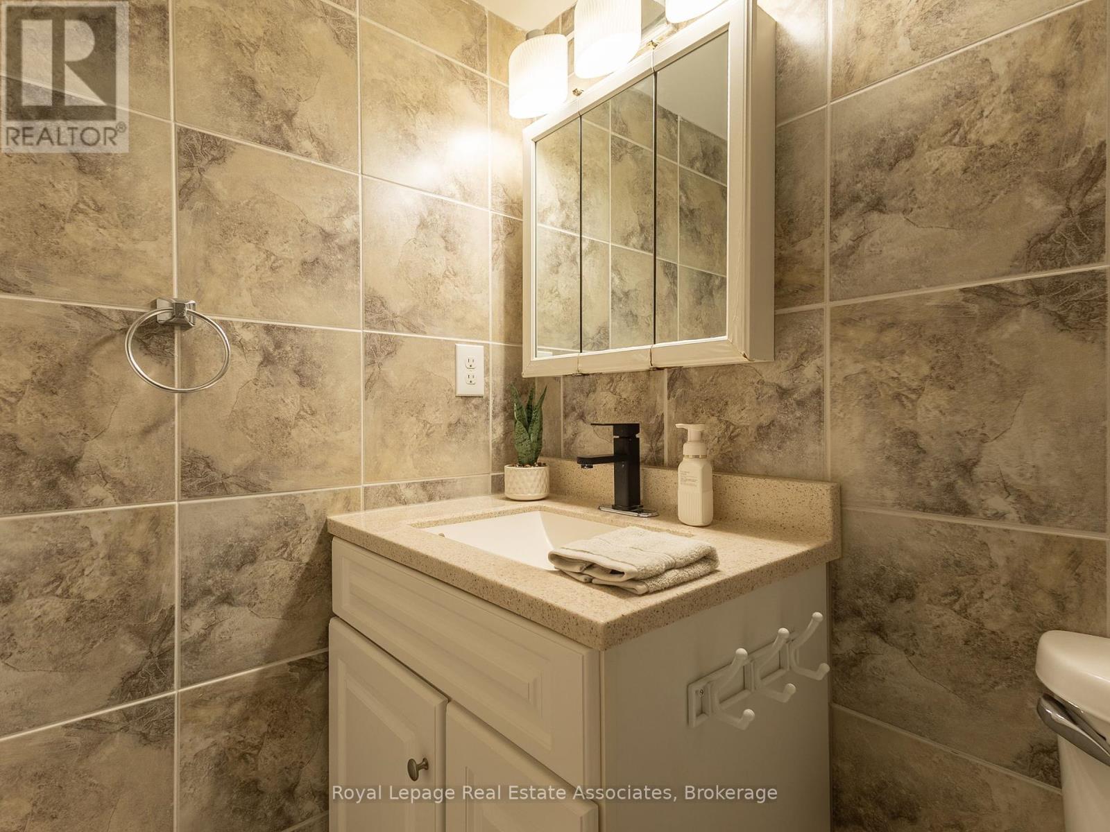Photo 25 of 1205 17 Knightsbridge Road, Brampton ON