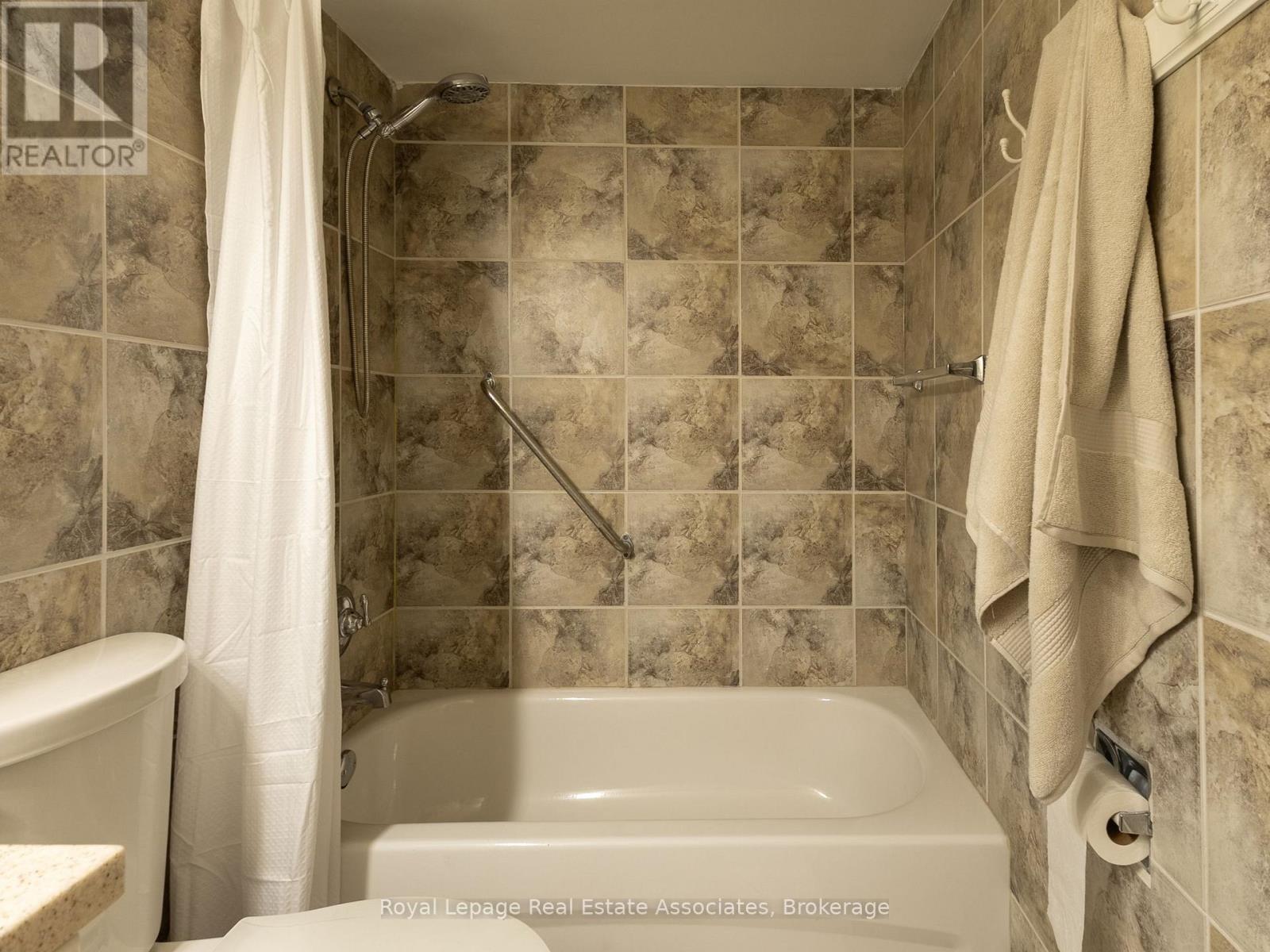 Photo 26 of 1205 17 Knightsbridge Road, Brampton ON