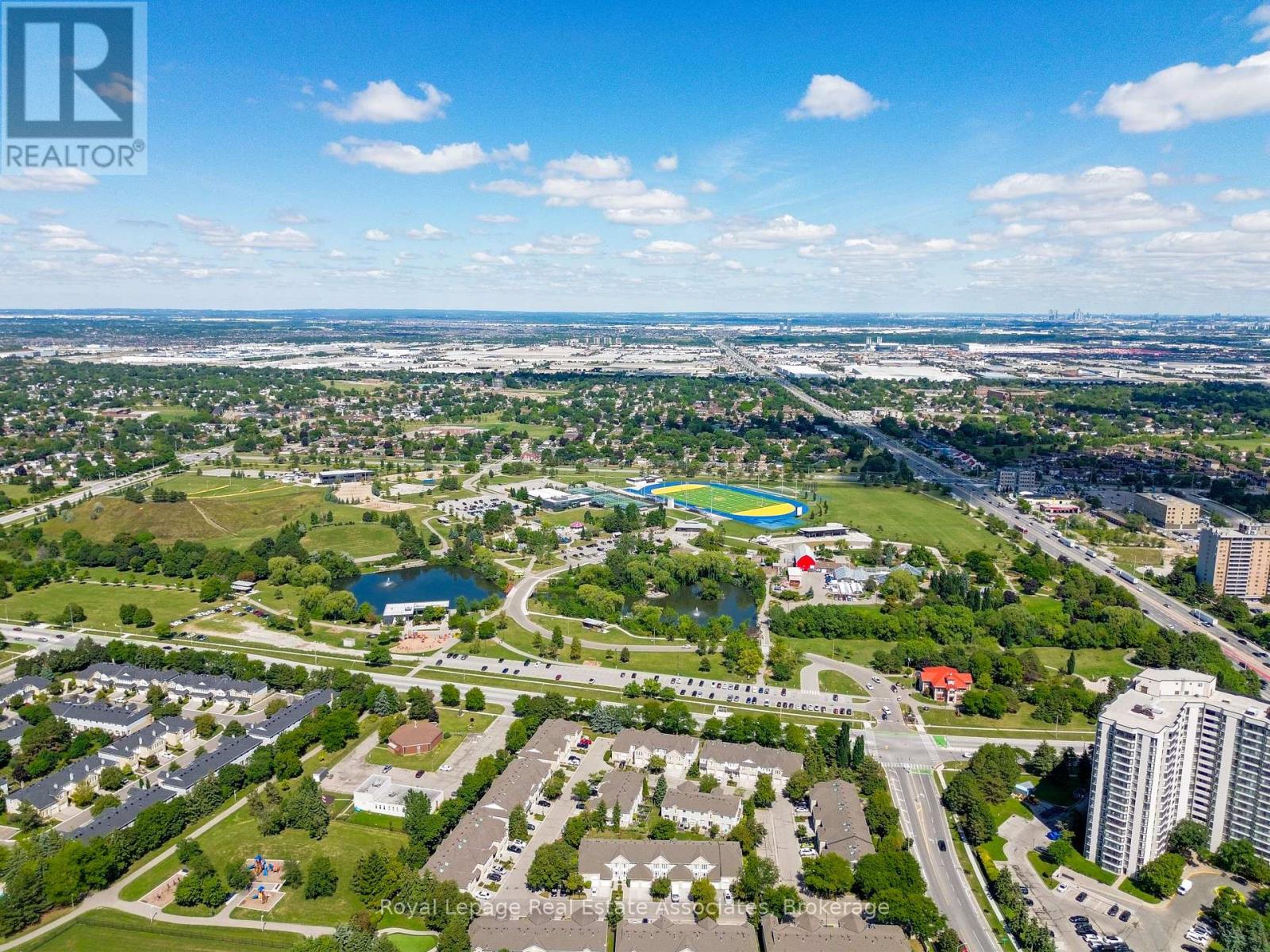 Photo 34 of 1205 17 Knightsbridge Road, Brampton ON
