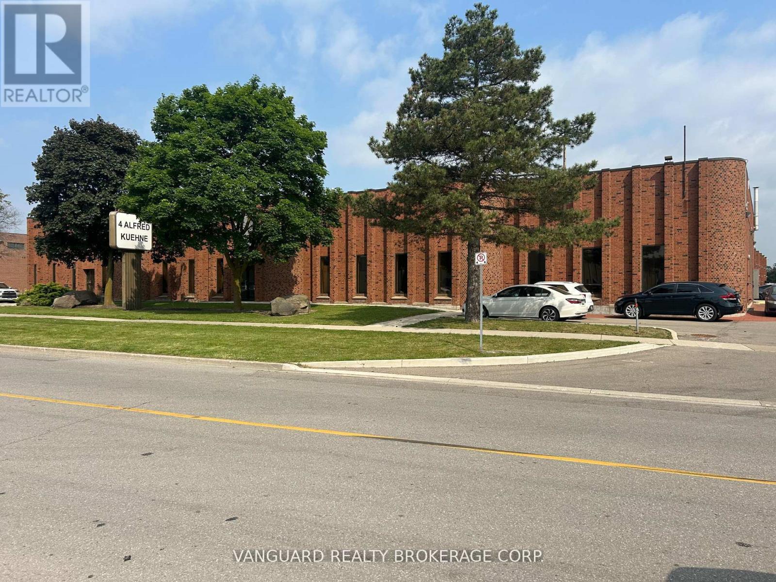 Photo 1 of 3 4 Alfred Kuehne Boulevard, Brampton ON