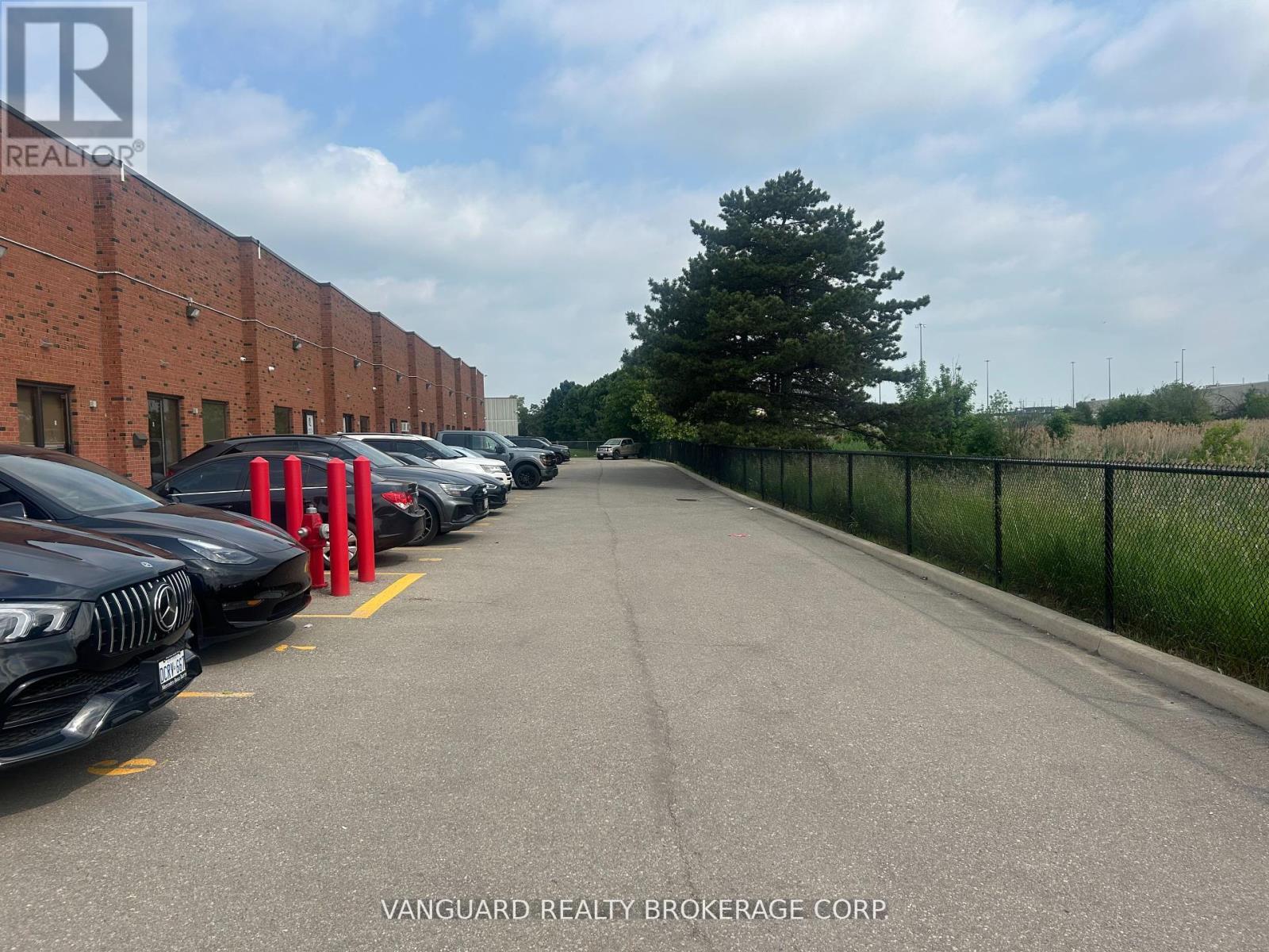 Photo 2 of 3 4 Alfred Kuehne Boulevard, Brampton ON