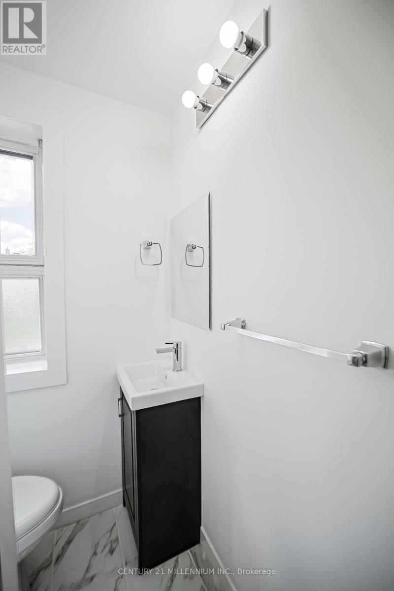Photo 25 of 136 Mavety Street, Toronto ON