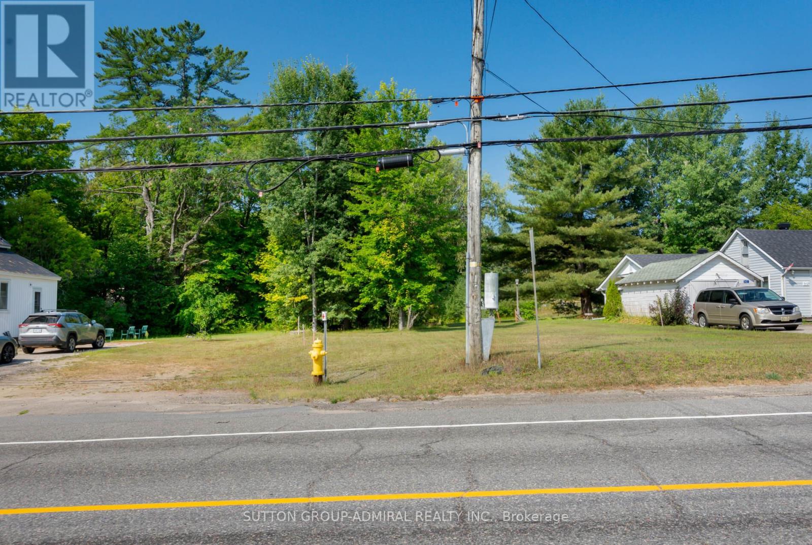 Photo 1 of 3 538 Muskoka Road N, Huntsville ON