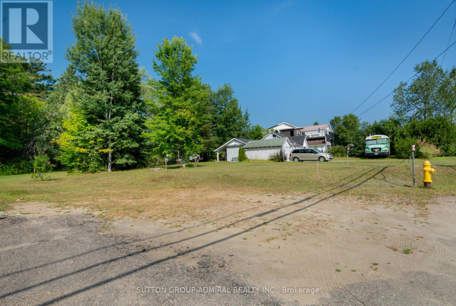 Photo 5 of 3 538 Muskoka Road N, Huntsville ON