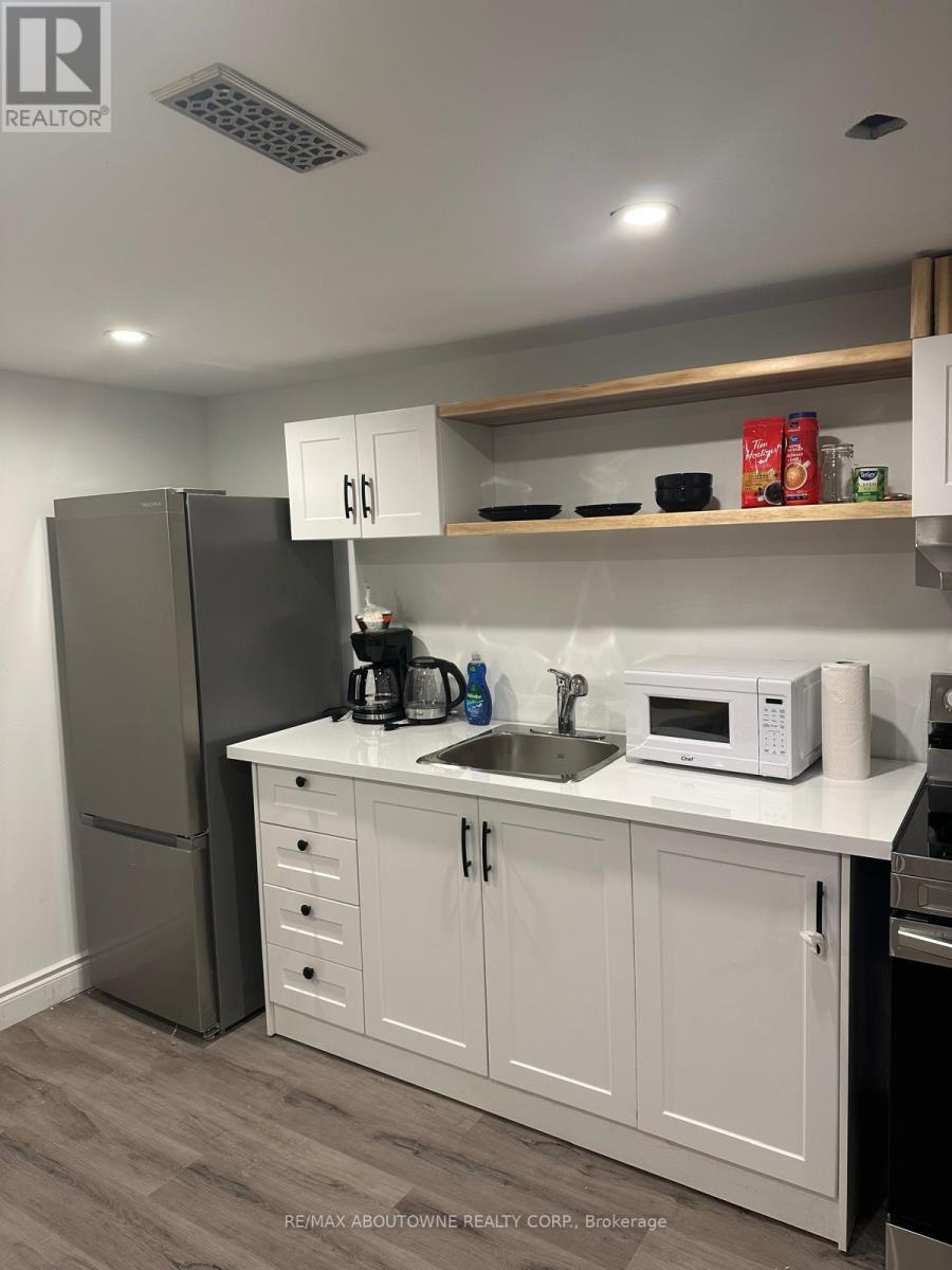 Photo 11 of Lower 66 Wellington Street S, Hamilton ON