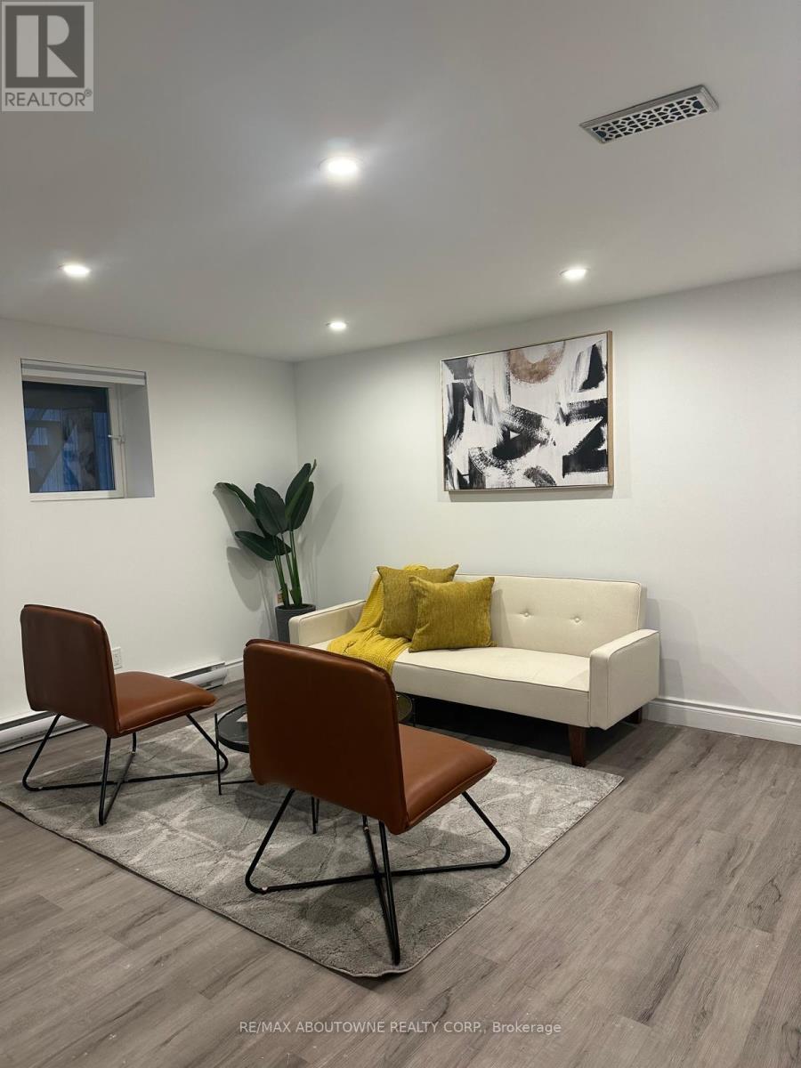 Photo 4 of Lower 66 Wellington Street S, Hamilton ON