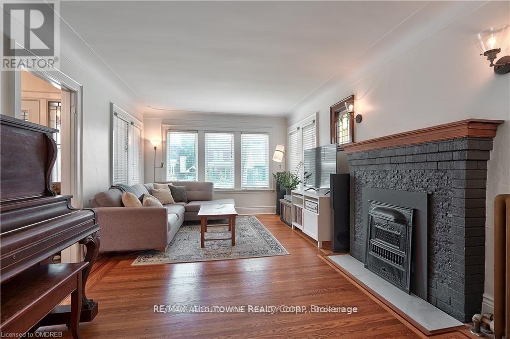 Photo 9 of 23 Ottawa Street S, Hamilton ON