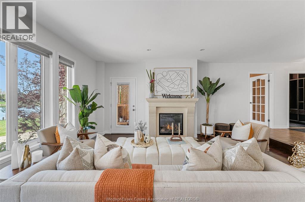 Photo 11 of 4520 Centre Lake Drive, Windsor ON