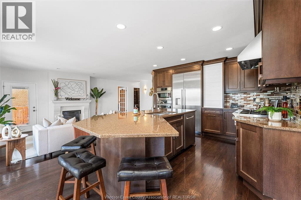 Photo 15 of 4520 Centre Lake Drive, Windsor ON