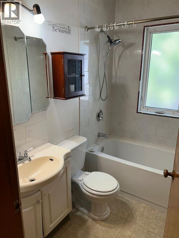 Single Family House Bungalow for Sale in   Street S Victoria Park Lethbridge 