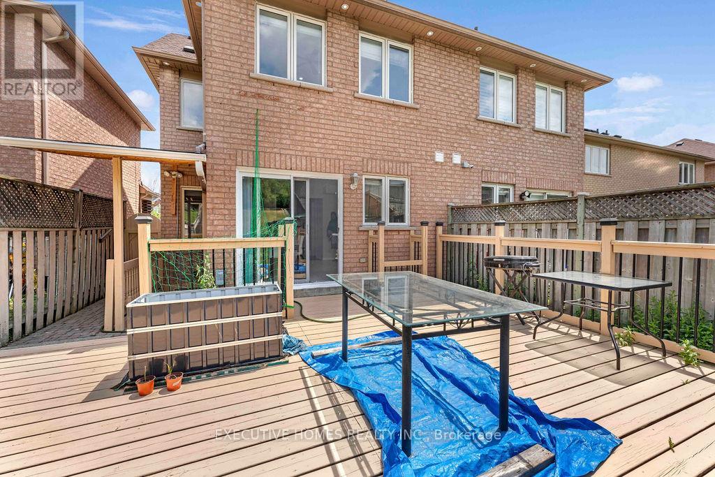 Photo 49 of 7610 Black Walnut Trail, Mississauga ON