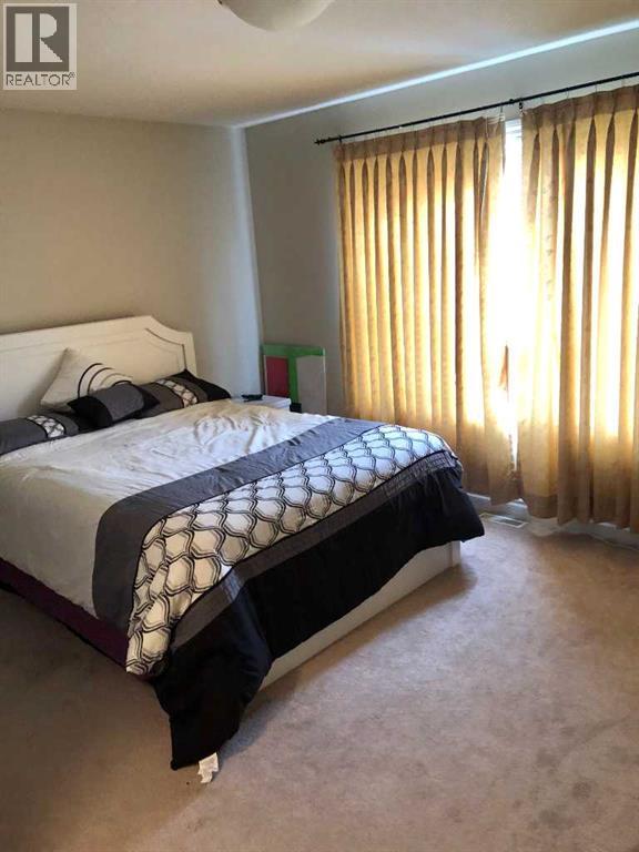 274 Thrush Street, Fort McMurray