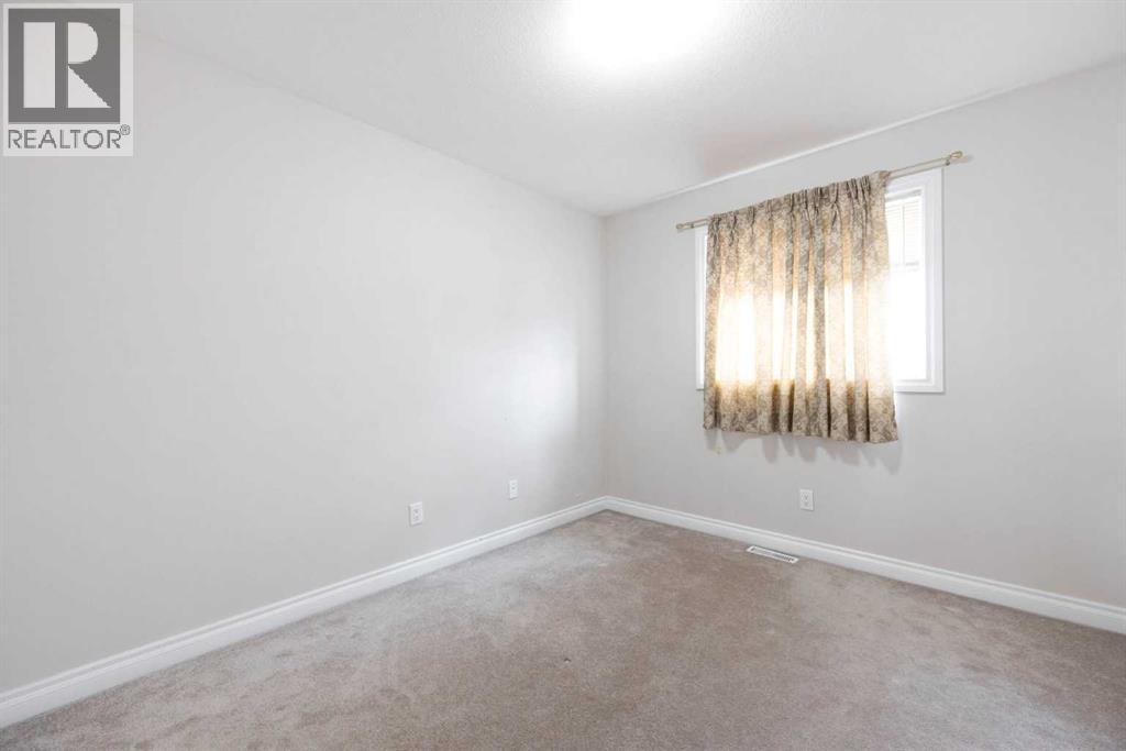 274 Thrush Street, Fort McMurray
