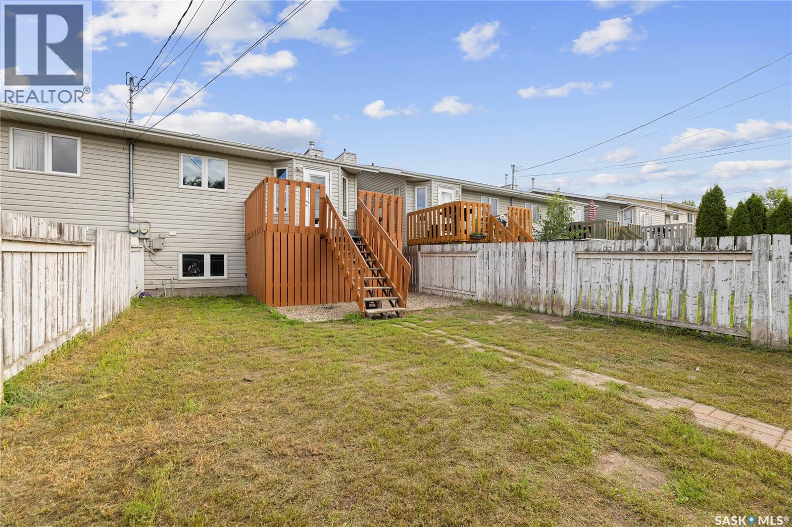 Photo 20 of 210 Hedley Street, Saskatoon SK