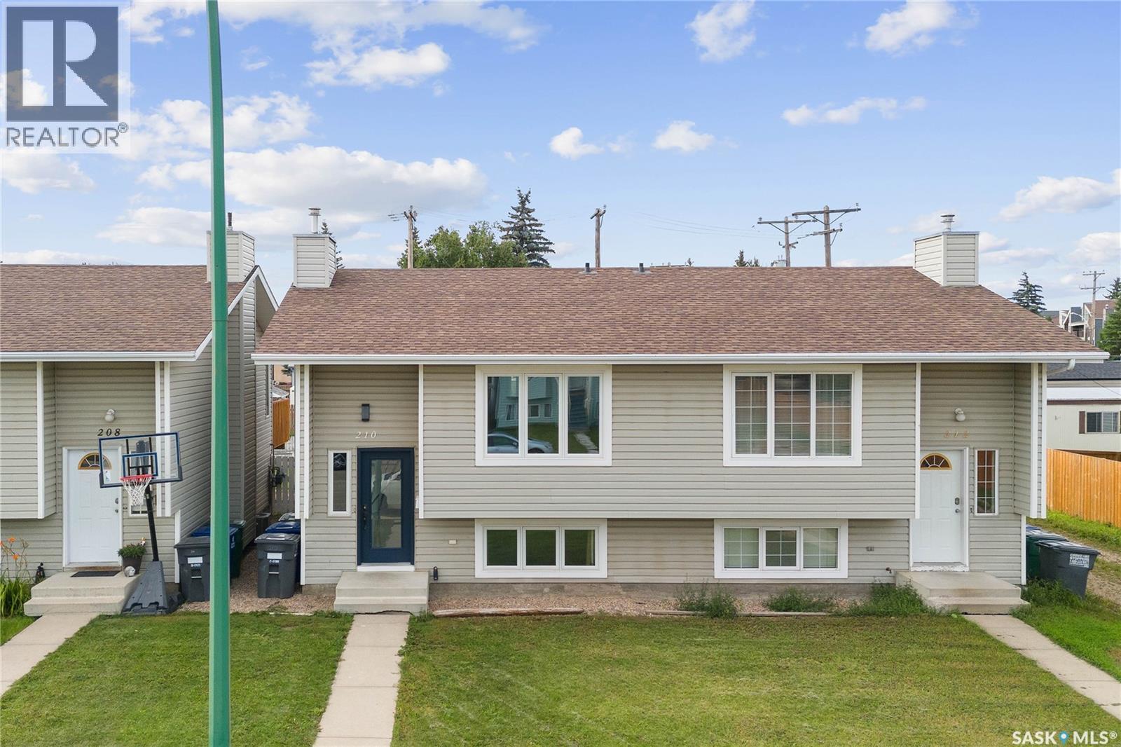 Photo 29 of 210 Hedley Street, Saskatoon SK