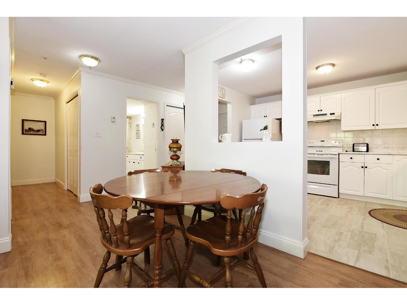Photo 7 of 208 2626 Countess Street, Abbotsford BC