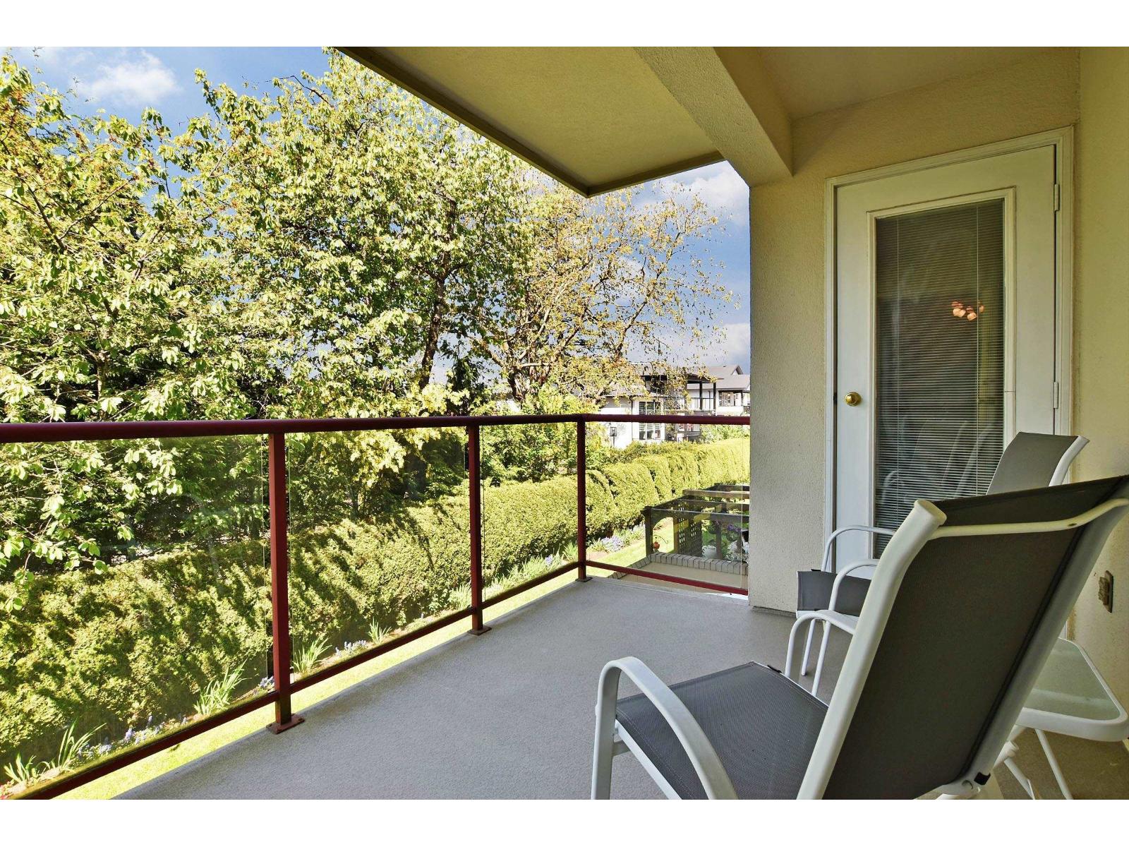 Photo 11 of 208 2626 Countess Street, Abbotsford BC