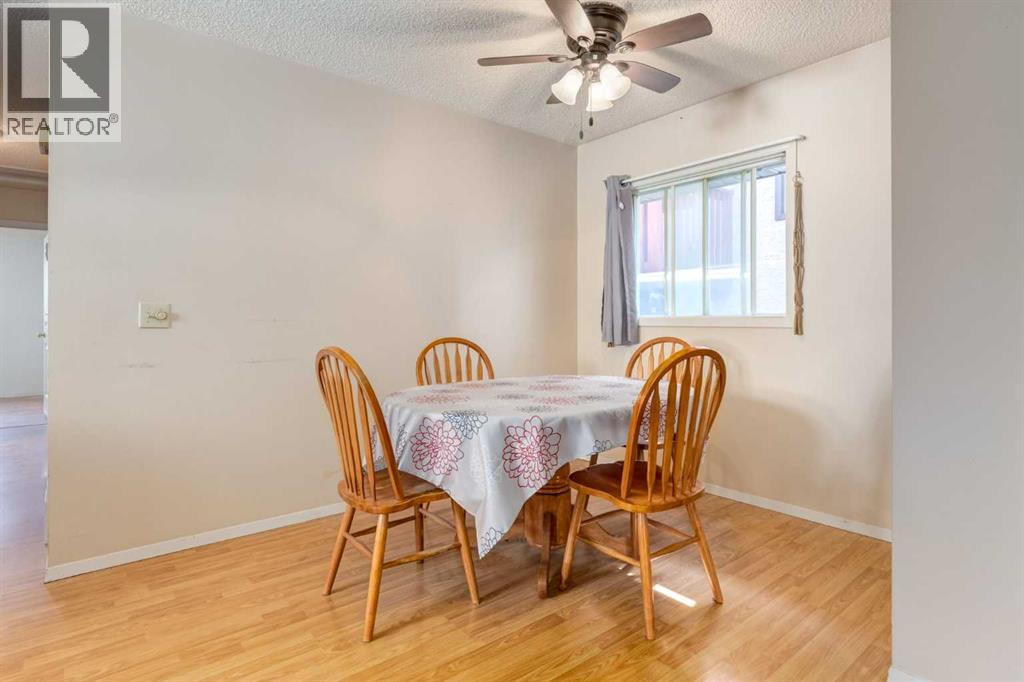 Single Family House Bungalow for Sale in  Shawglen Way SW Shawnessy Calgary 