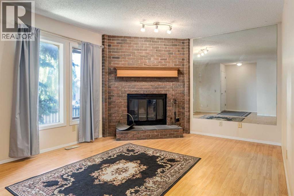 Single Family House Bungalow for Sale in  Shawglen Way SW Shawnessy Calgary 