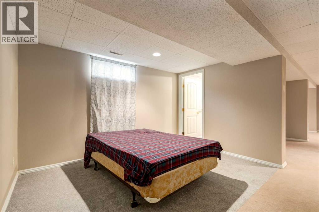 Single Family House Bungalow for Sale in  Shawglen Way SW Shawnessy Calgary 