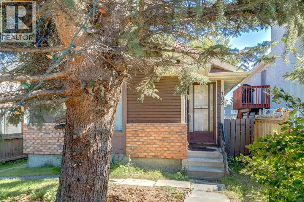 Single Family House Bungalow for Sale in  Shawglen Way SW Shawnessy Calgary 