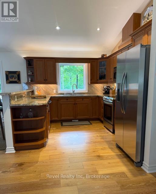 Photo 11 of 89 Trout Lane, Tiny ON