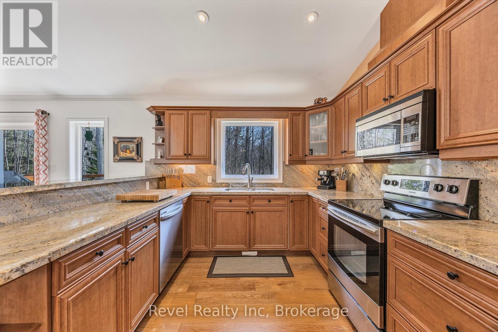 Photo 12 of 89 Trout Lane, Tiny ON