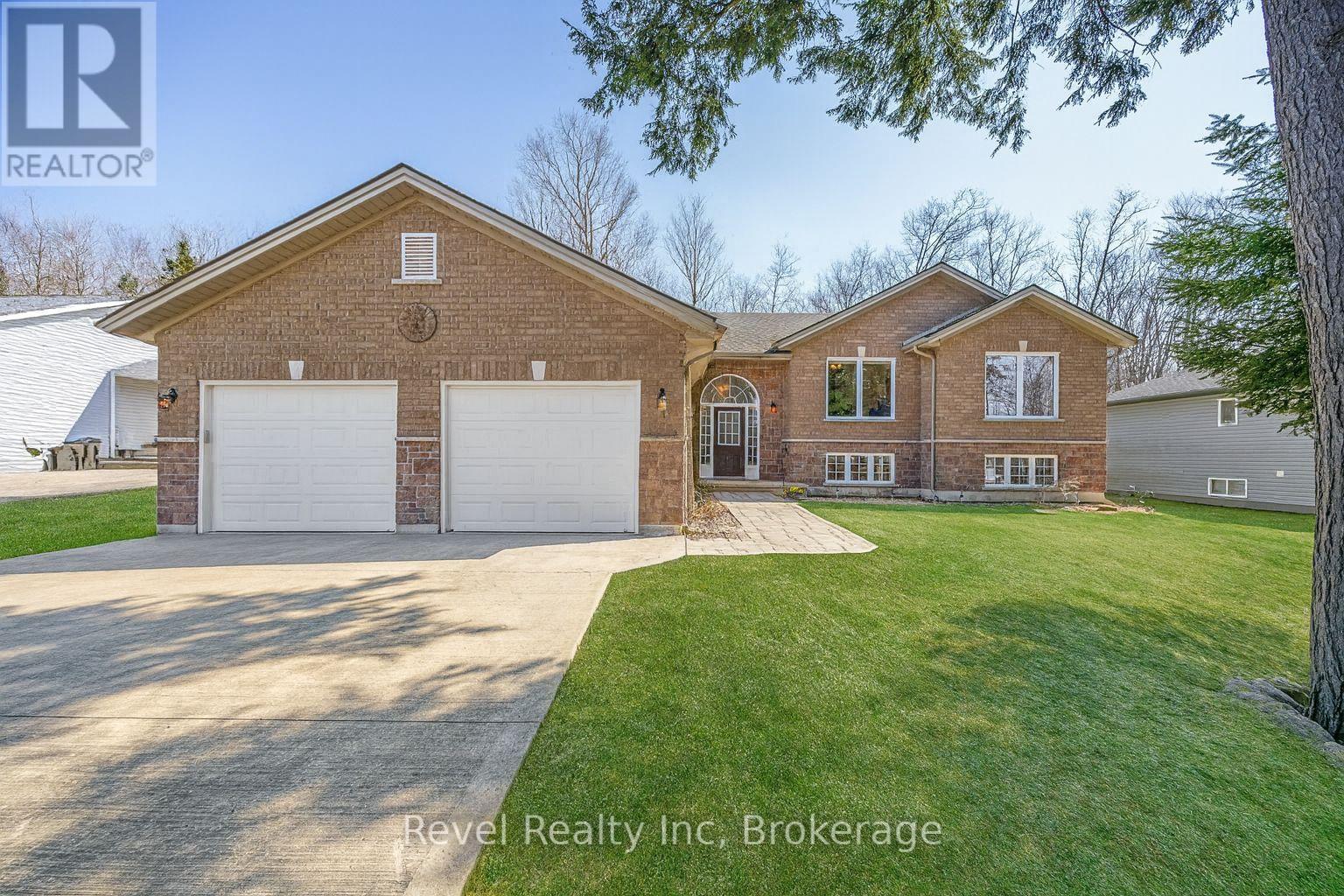 Photo 23 of 89 Trout Lane, Tiny ON
