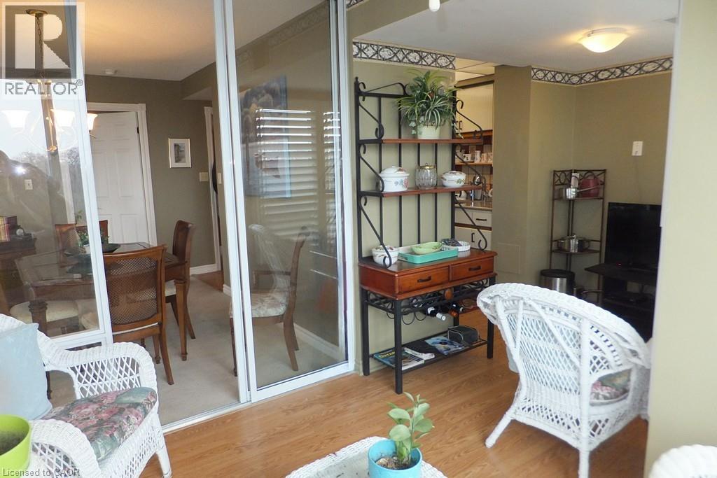 Photo 33 of 237 King Street W Unit 1004, Cambridge ON