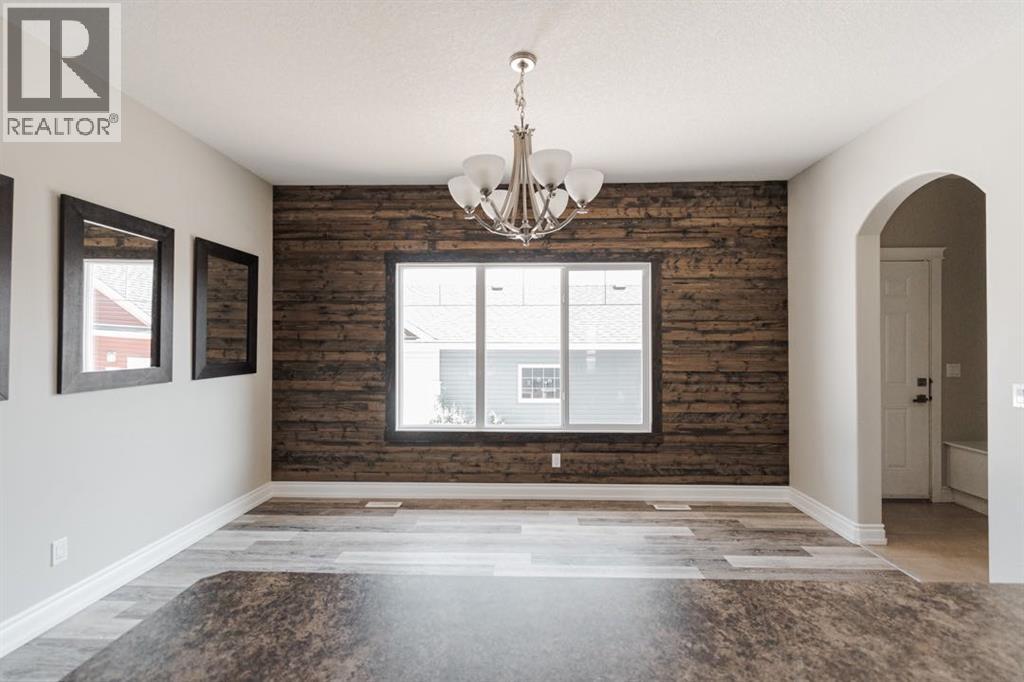 Photo 15 of 9 300 Sparrow Hawk Drive, Fort Mcmurray AB