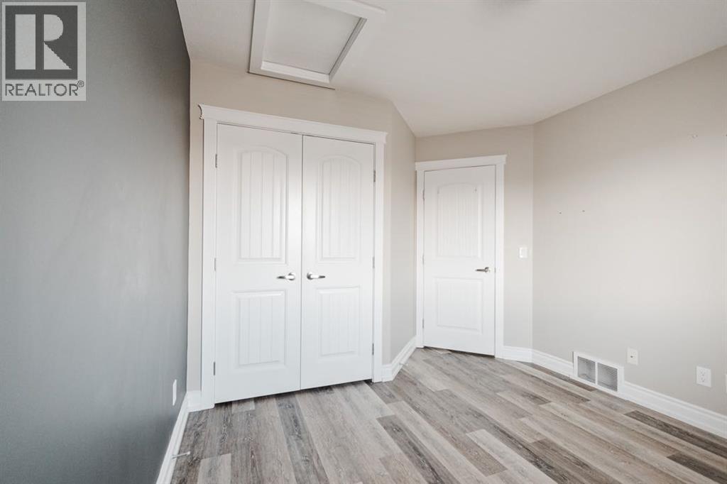Photo 21 of 9 300 Sparrow Hawk Drive, Fort Mcmurray AB