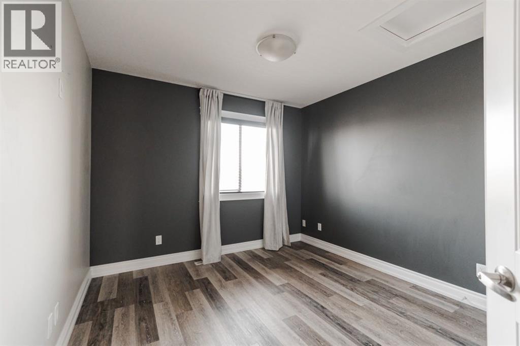 Photo 22 of 9 300 Sparrow Hawk Drive, Fort Mcmurray AB