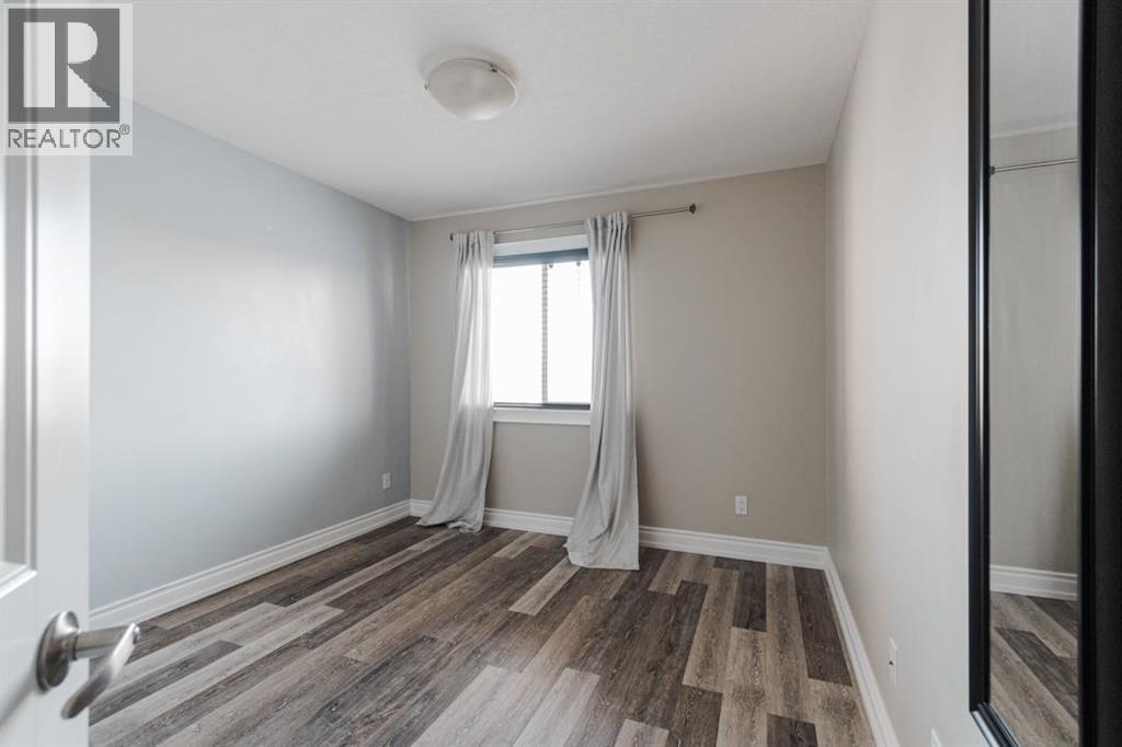 Photo 18 of 9 300 Sparrow Hawk Drive, Fort Mcmurray AB