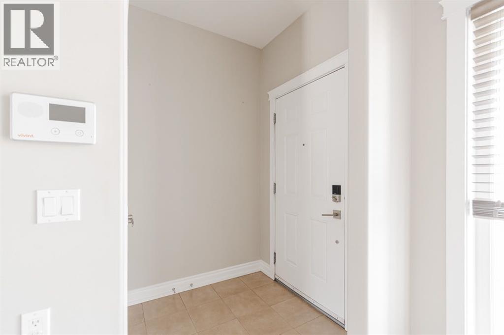 Photo 2 of 9 300 Sparrow Hawk Drive, Fort Mcmurray AB