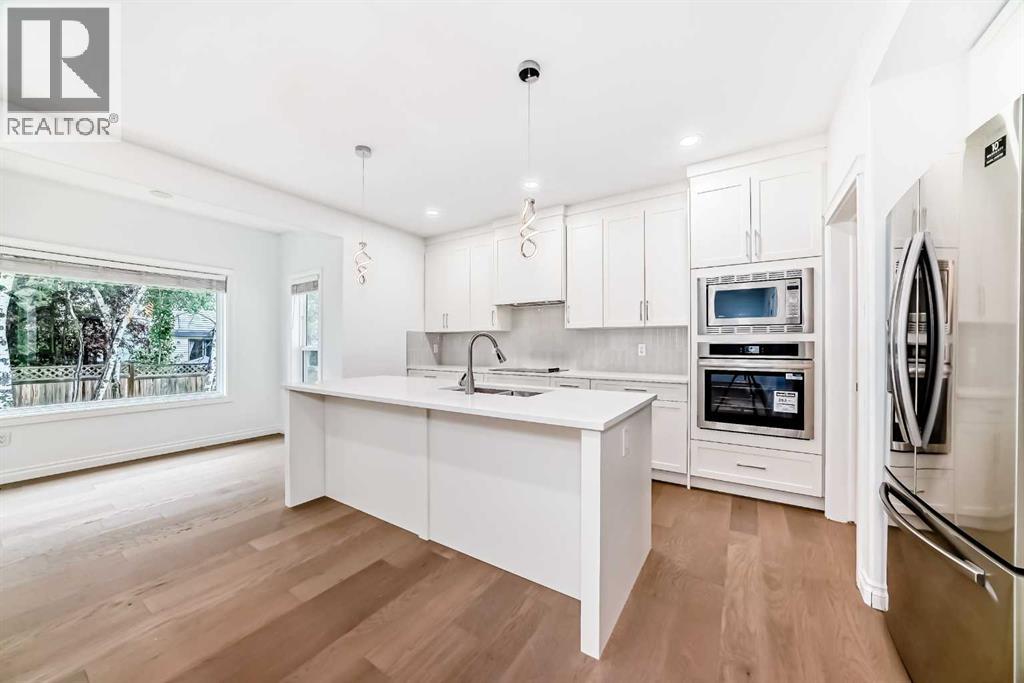 Photo 11 of 18 West Cedar Place Sw, Calgary AB