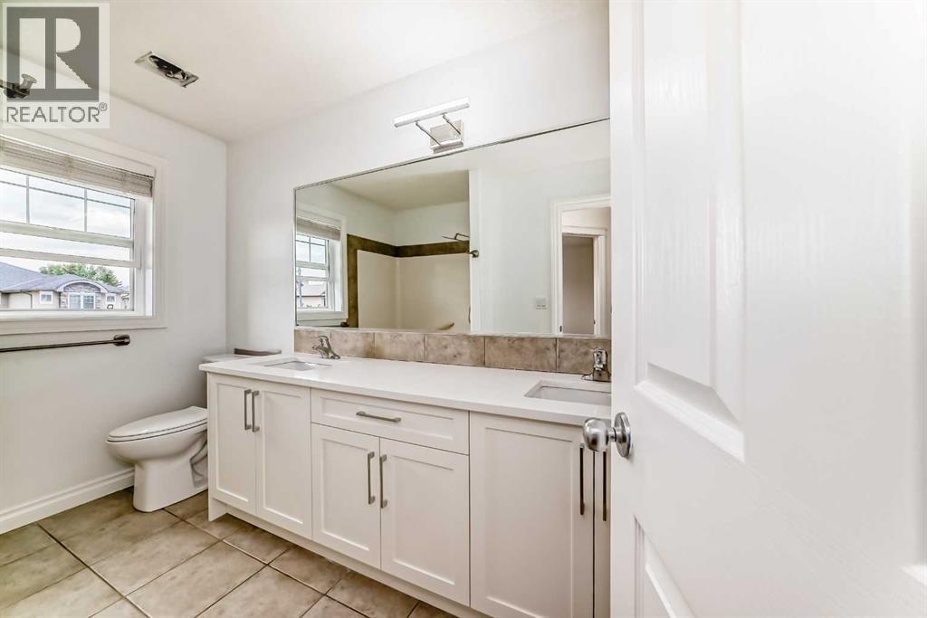 Photo 27 of 18 West Cedar Place Sw, Calgary AB