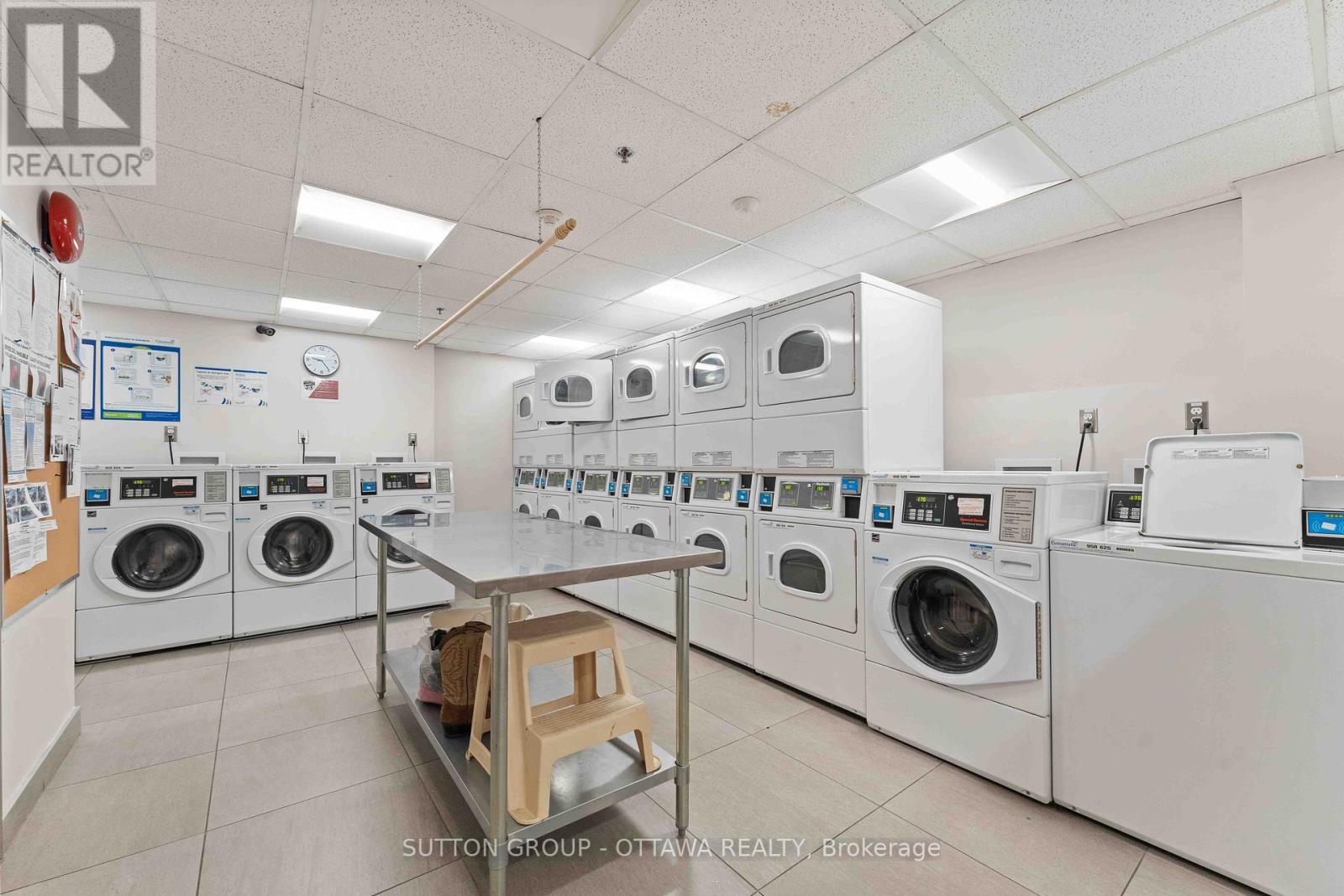 Photo 9 of 705 158 C Mcarthur Avenue, Ottawa ON