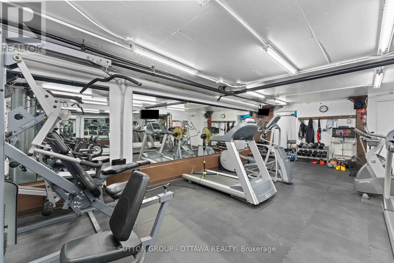 Photo 24 of 705 158 C Mcarthur Avenue, Ottawa ON