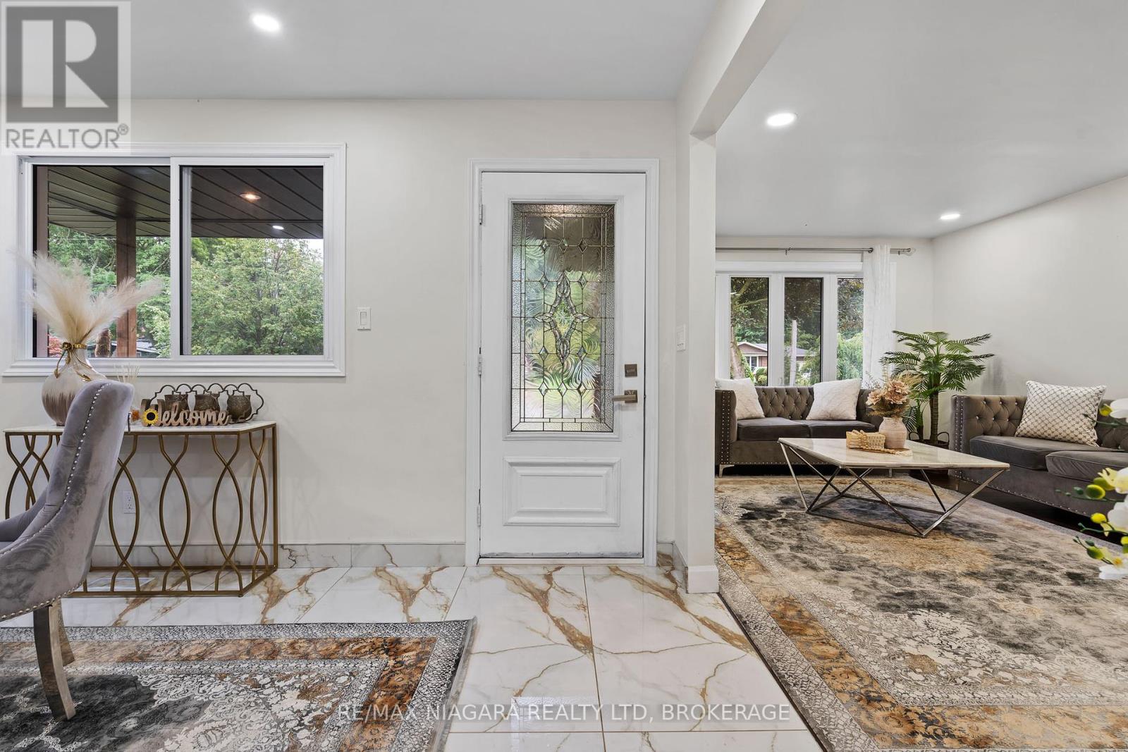 Photo 10 of 57 Woodrow Street, St Catharines ON